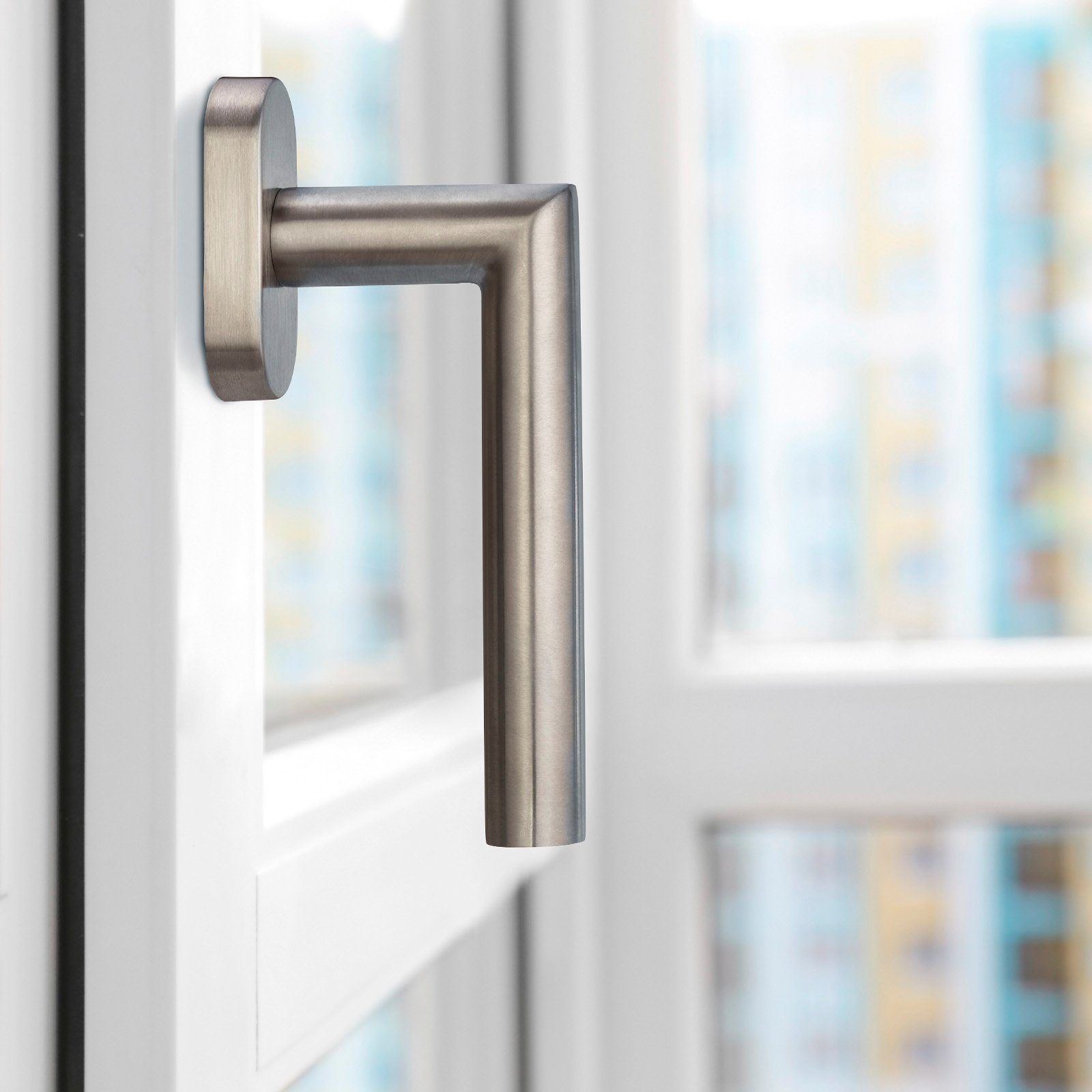 SO-TECH® Fenstergriff WILMA Edelstahl gebürstet Fensterolive L-Form auf Oval-Roset, Drehkipp-Rasterolive ohne Schließzylinder