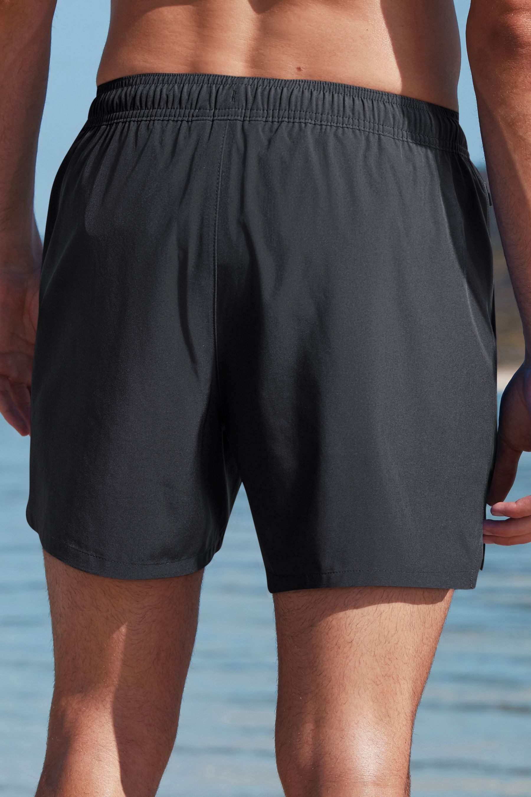 Next Badeshorts Gefütterte Active Badeshorts (1-St) günstig online kaufen