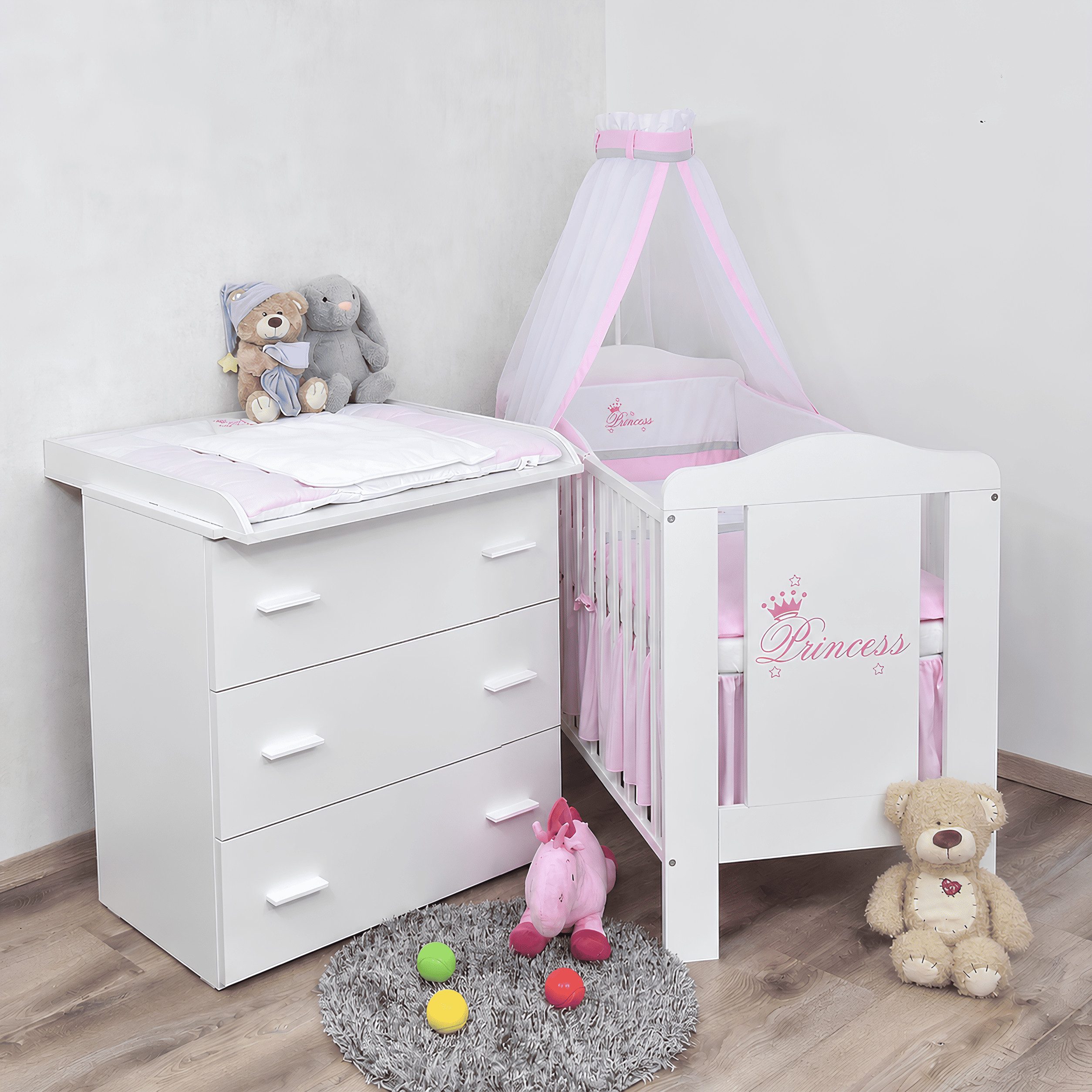 Baby-Delux Babyzimmer-Komplettset Babyzimmer Princess, (13-tlg), Babybett Wickelkommode Bettwäsche Set Komplettzimmer