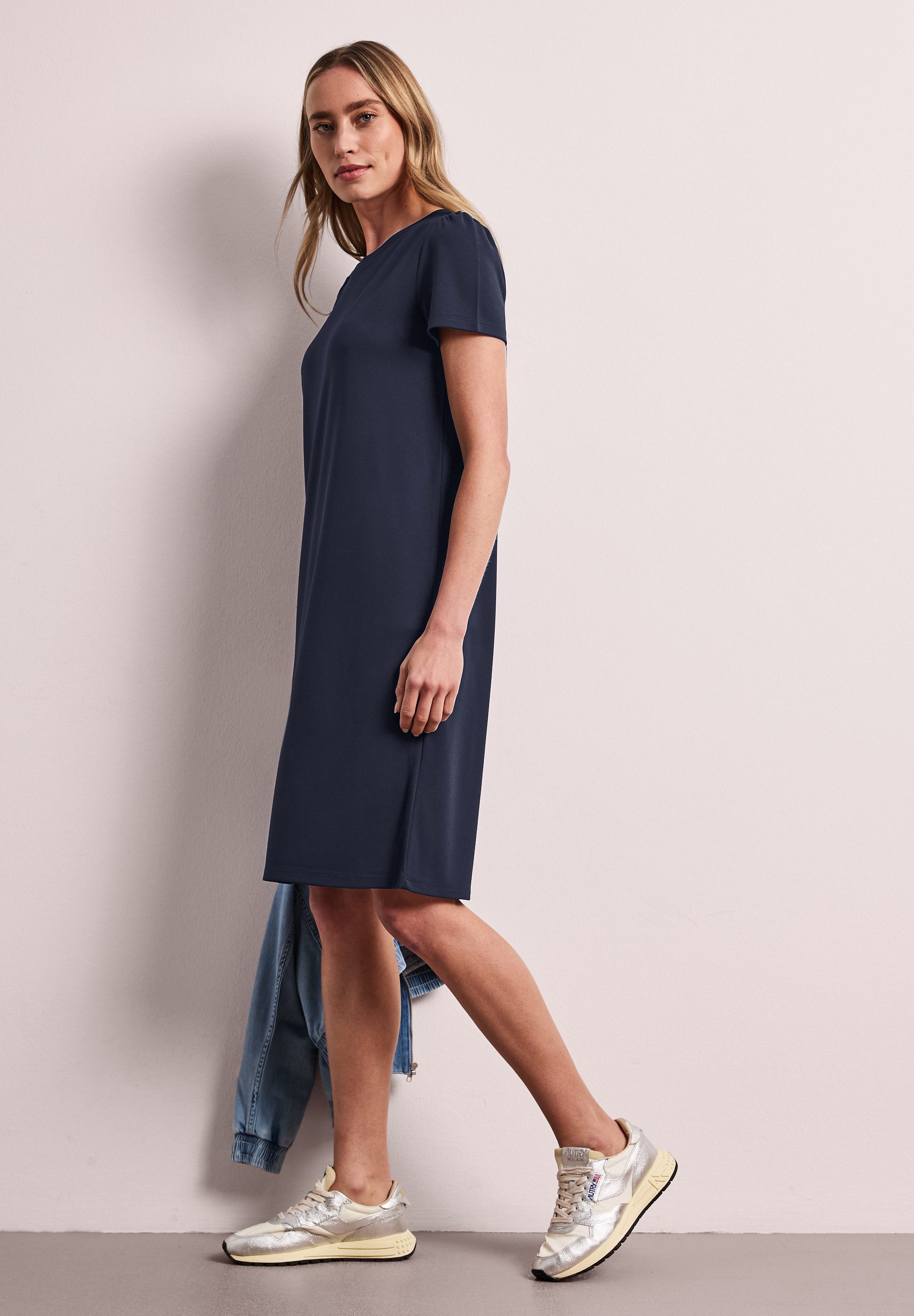 Midikleid
