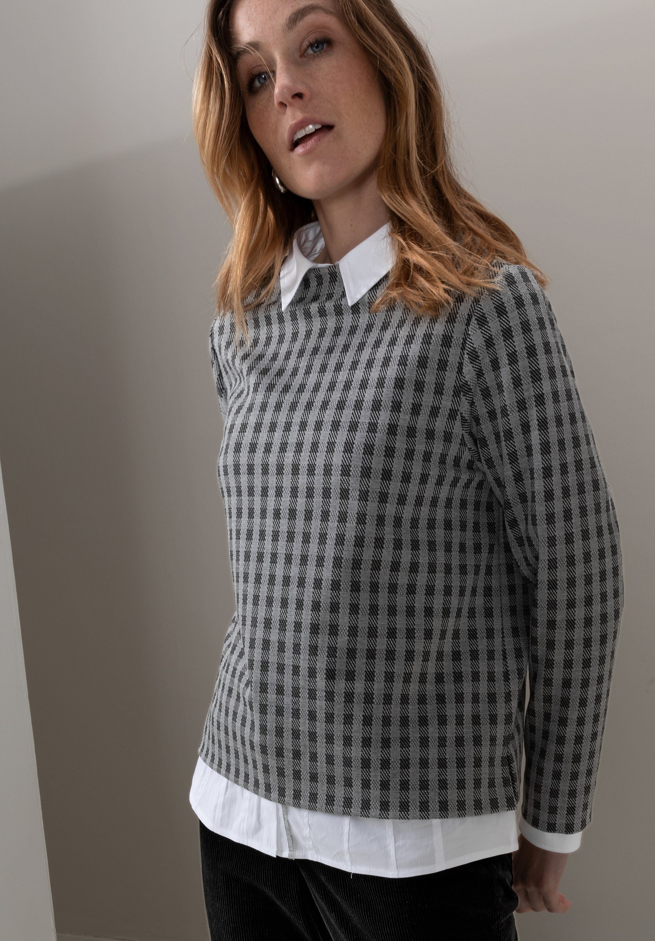 aus bianca Sweat-Stoff modernem Langarmshirt mit Design KYLIN