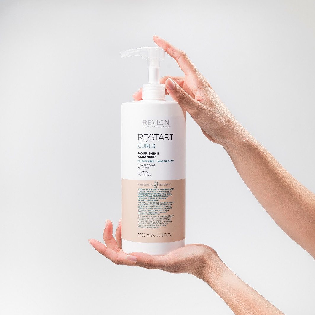 REVLON PROFESSIONAL Haarshampoo RE/START CURLS NOURISHING CLEANSER, Sanfte, pflegende Reinigung für lockiges, oder gewelltes Haar.