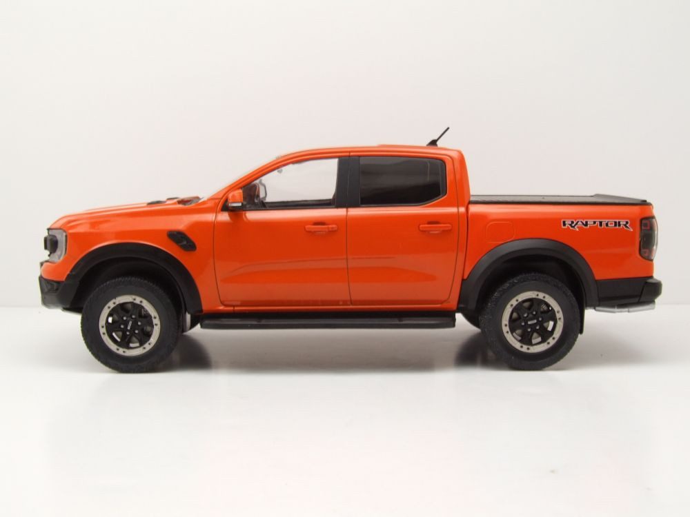 MCG Modellauto Ford Ranger Raptor Pick Up 2023 orange, Maßstab 1:18