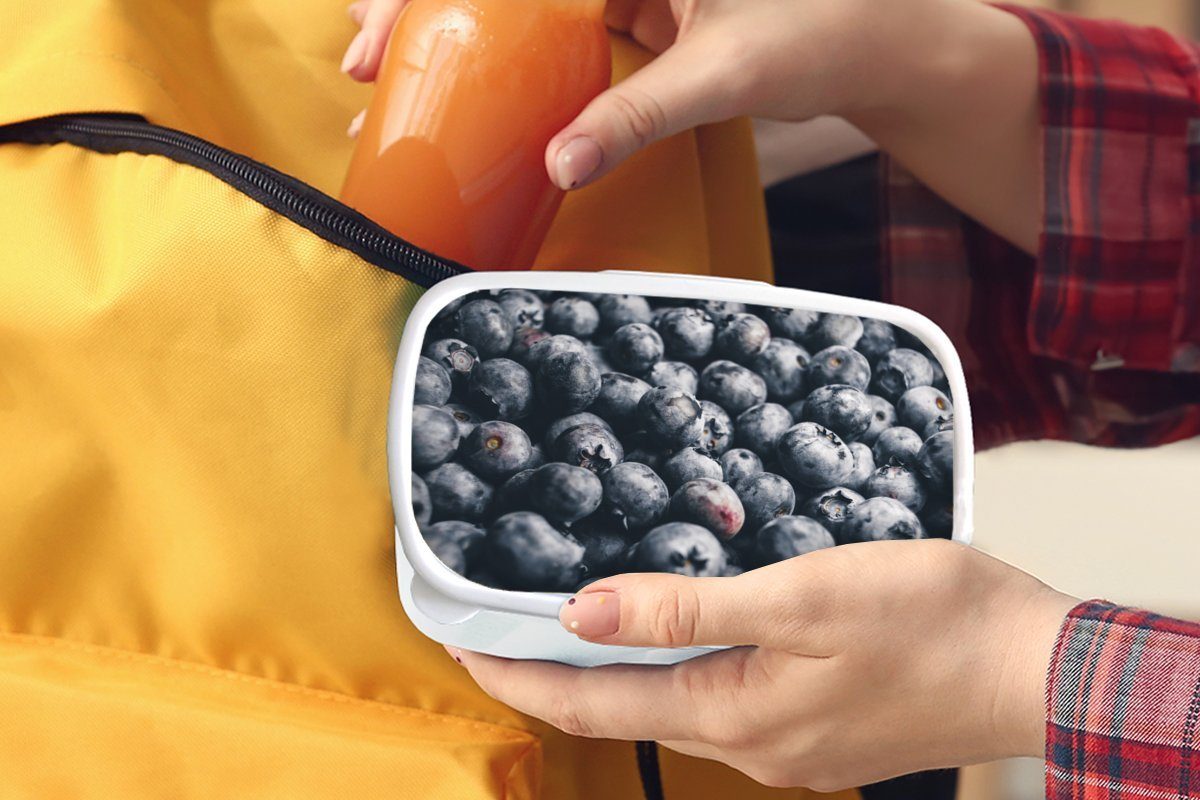 MuchoWow Lunchbox Obst - Blau Mädchen weiß Brotdose, Kunststoff, Beere, für (2-tlg), und Kinder Erwachsene, für Jungs und Brotbox 