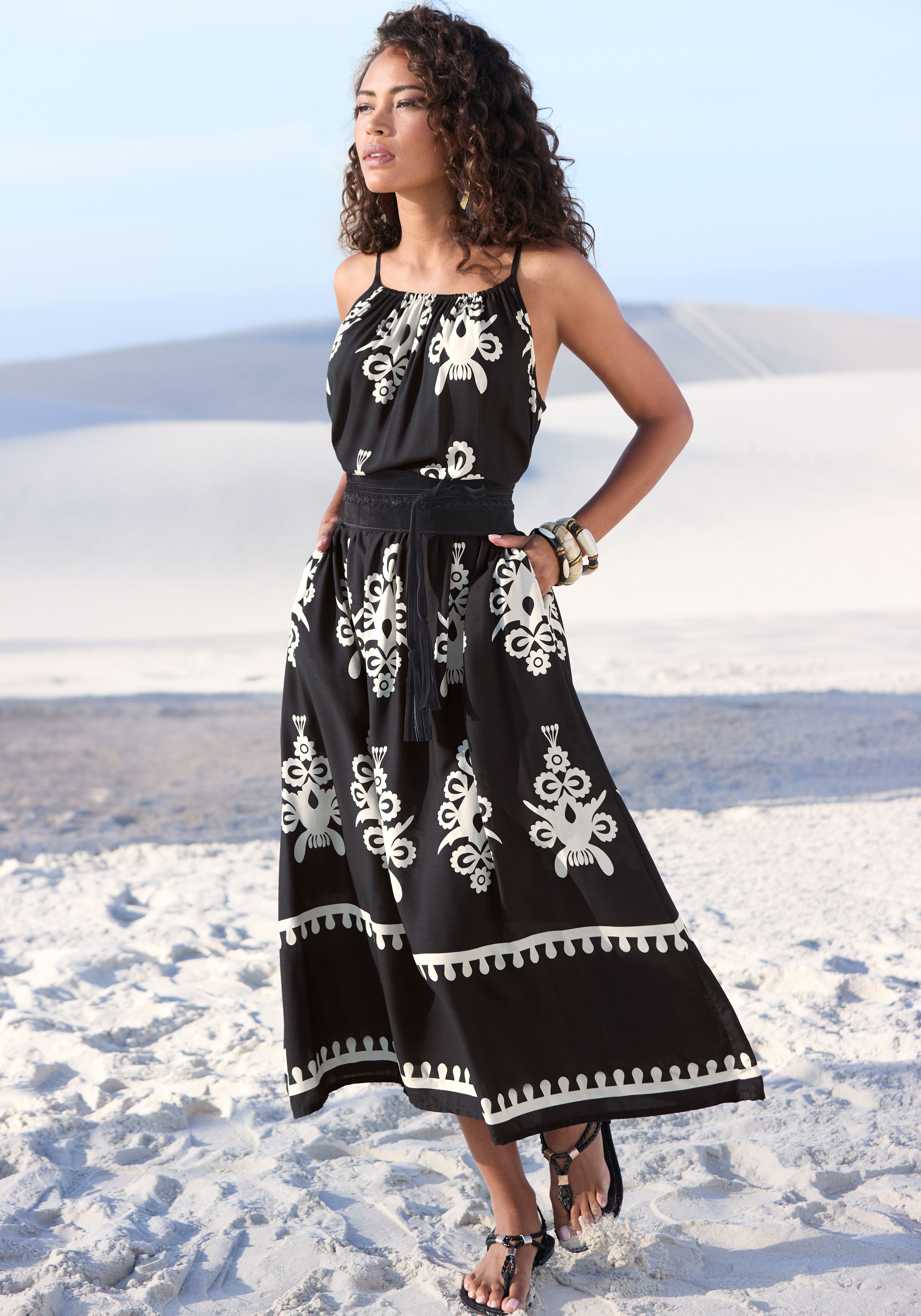 LASCANA Midikleid, aus gewebter Viskose mit Ethnodruck günstig online kaufen