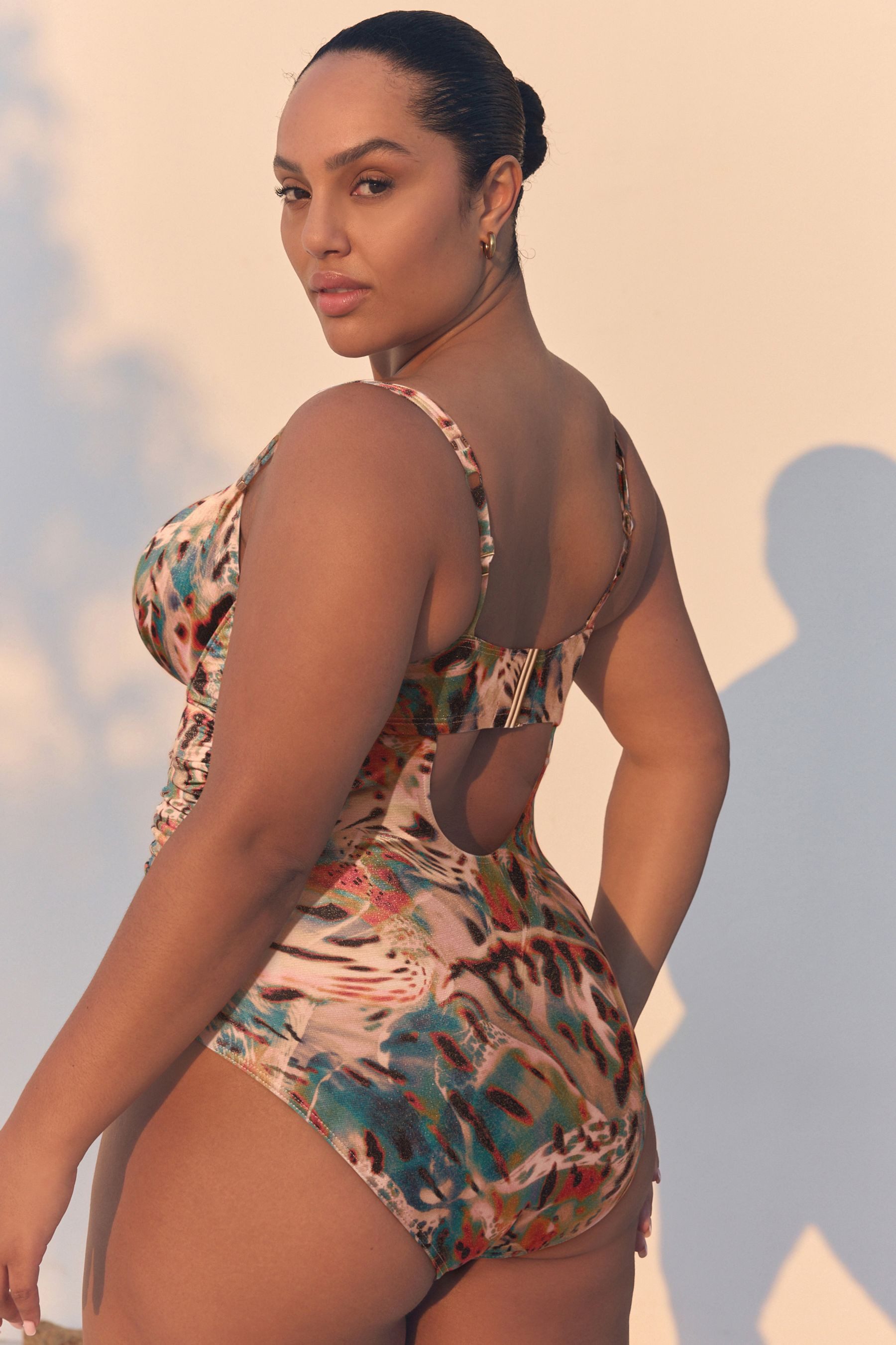 Next Badeanzug F-K Bauchformender Badeanzug mit Bügeln (1-St) günstig online kaufen