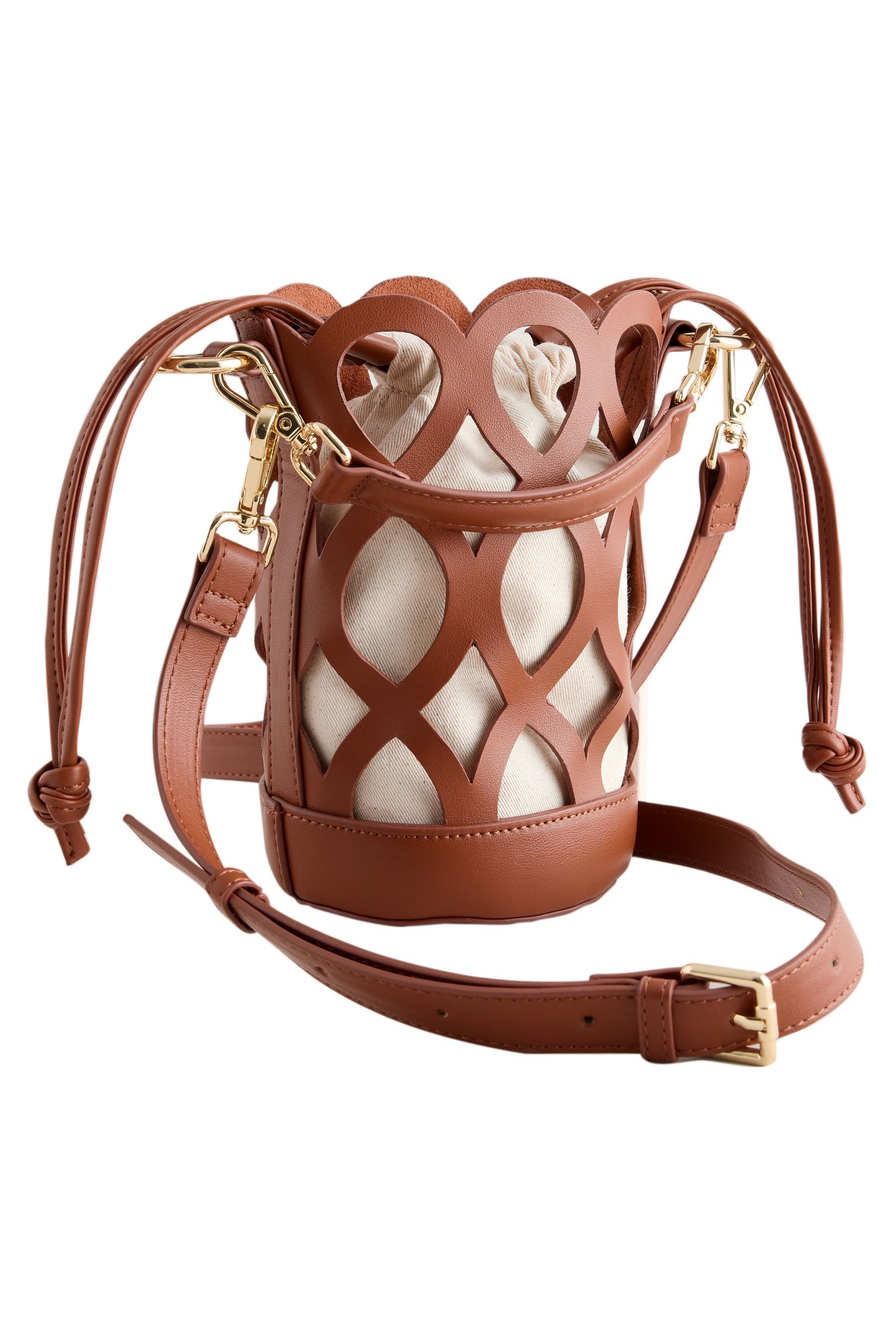 Next Handytasche Handytasche mit Laser-Zierausschnitten (1-tlg)