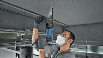 Bosch Professional Bohrhammer GBH 2-21, Mit SDS plus mit 1x Bohrer SDS plus 6/8/10 mm - im Handwerkerkoffer