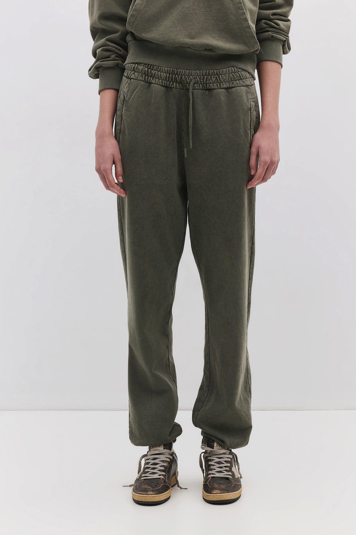 No Matter What Sweatponcho Jogginghose mit elastischem Bund