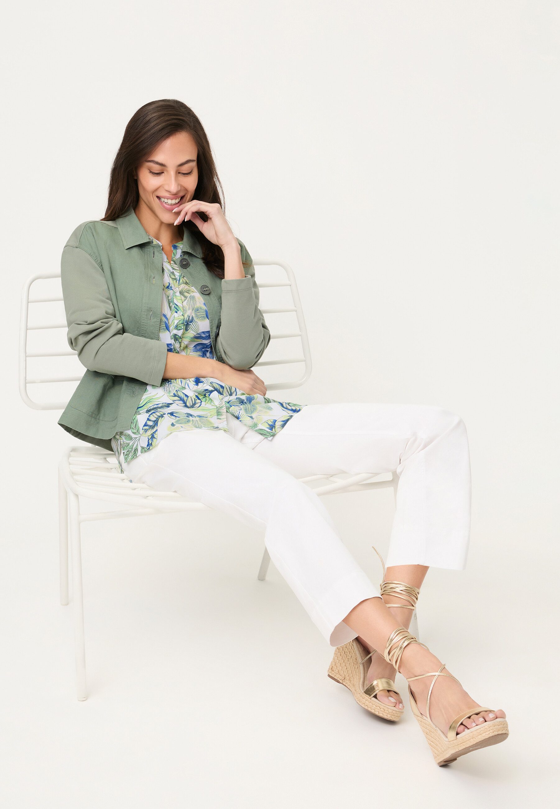 Olsen Hemdbluse Bluse mit Allover-Dessin und tiefem V-Ausschnitt