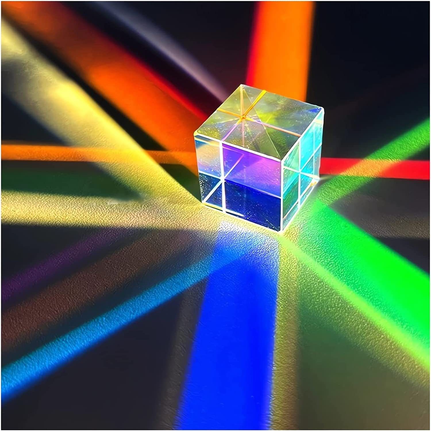 dreidimensionaler Inshow Dekoobjekt Prismenwürfel, Zauberwürfel Regenbogenfarbener