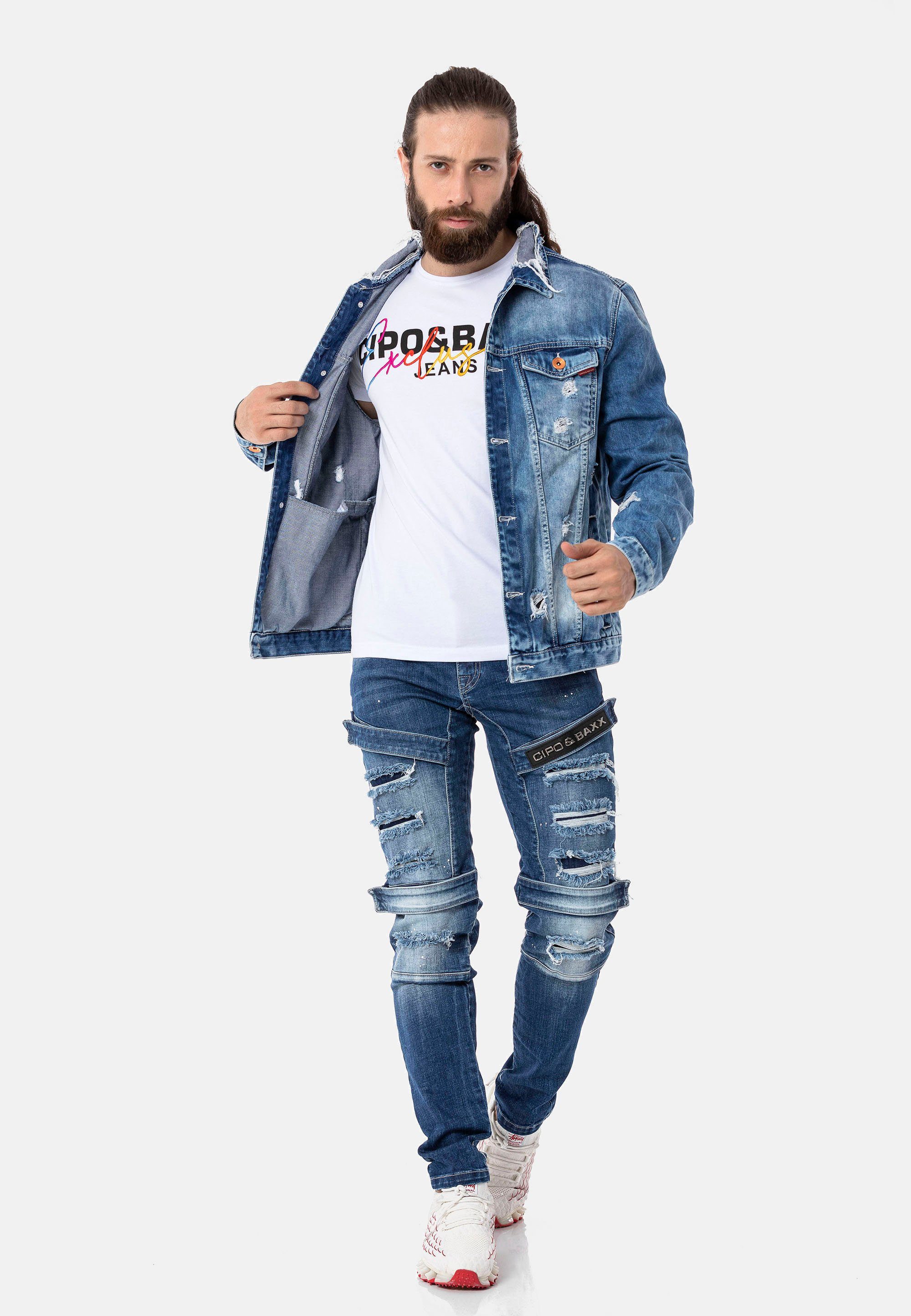 Cipo & Baxx Jeansjacke mit coolen Destroyed-Elementen