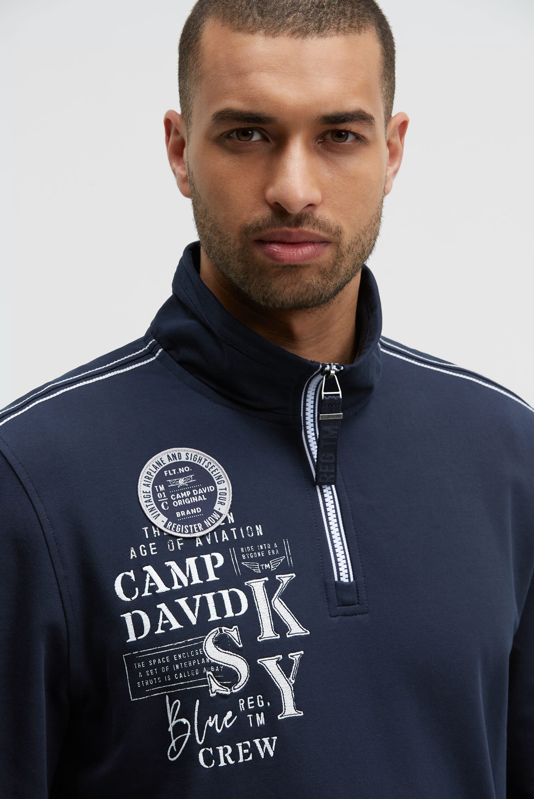 CAMP DAVID Sweater mit Kontrastnähten