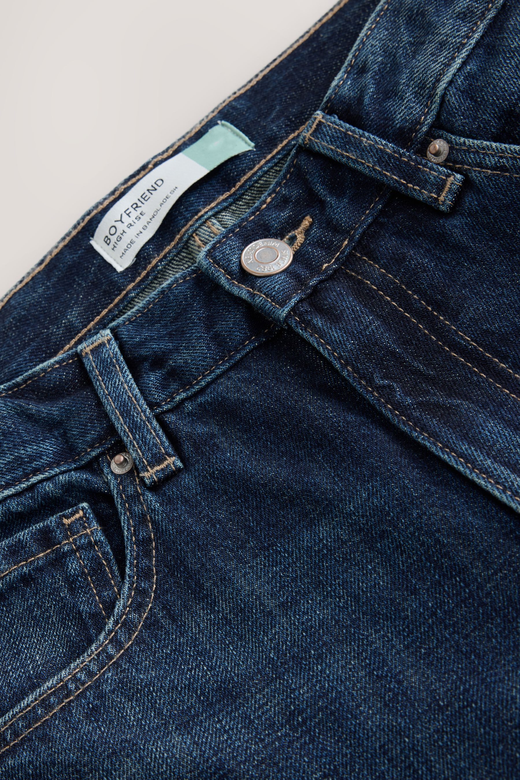 Next Boyfriend-Jeans Boyfriend-Jeans mit Umschlag, Kurzgröße (1-tlg) – Bild 2 von 5