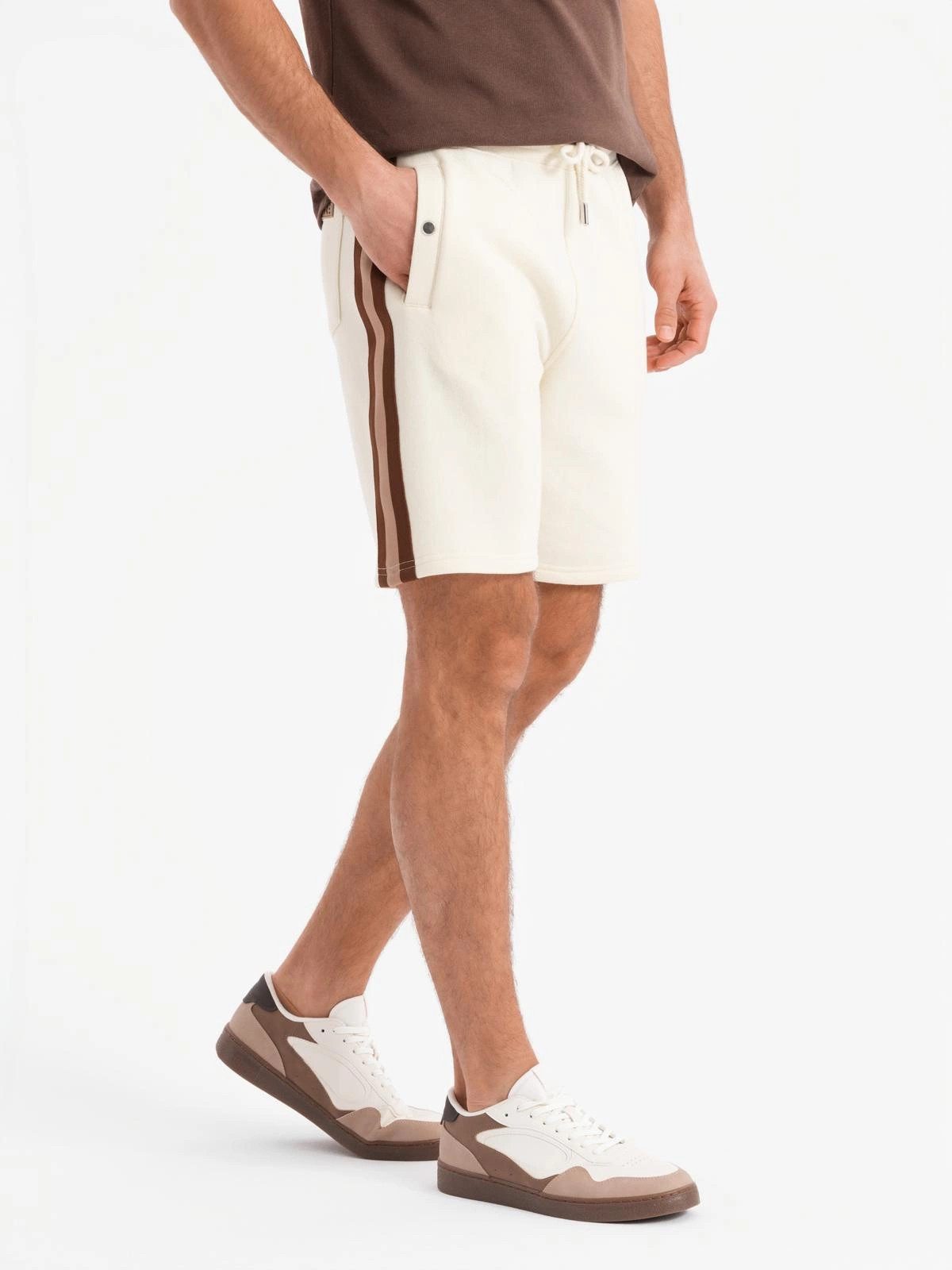 Sweatshorts Herren-Sweatshorts mit Paspel und Kordelzug im Bund