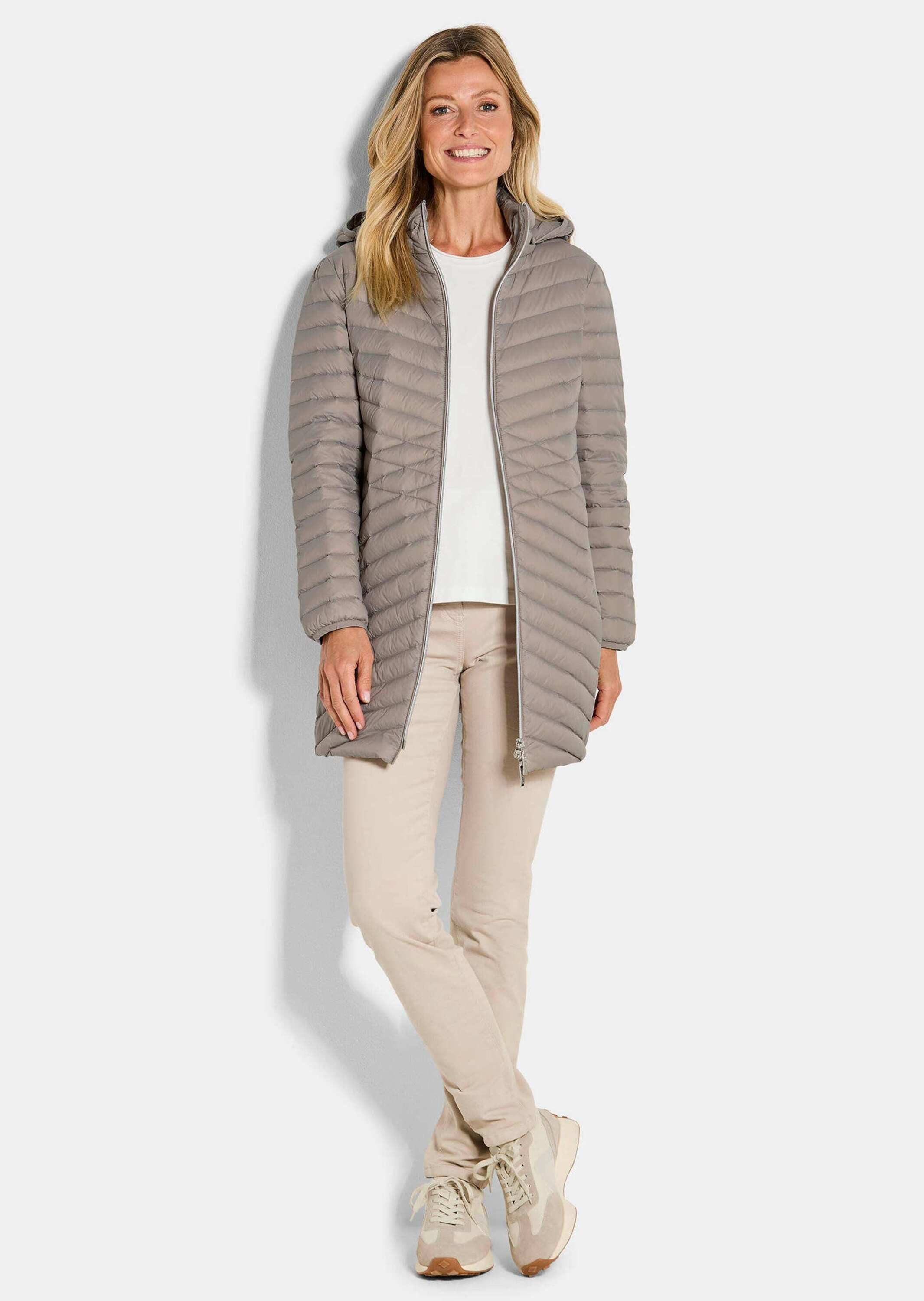 GOLDNER Winterjacke Gefütterter langer Mantel mit Kapuze Wintermantel in femininer Steppung mit Stehkragen und Taschen