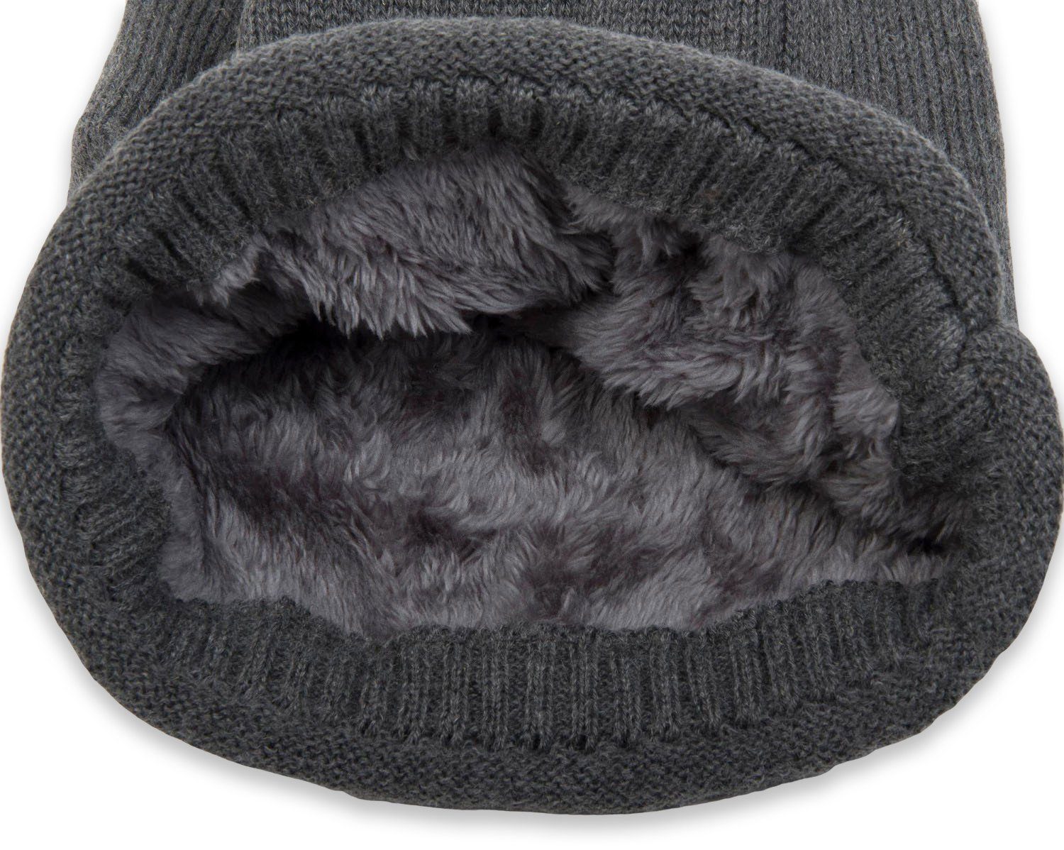 styleBREAKER Strickmütze Feinstrick Beanie mit Teddyfleece (1-St)