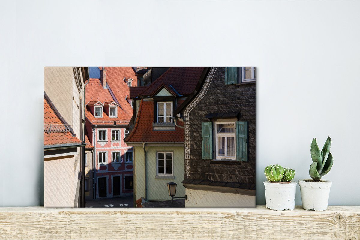 OneMillionCanvasses® Wandbild Aufhängefertig, Leinwandbild Wanddeko, St), Straße historischen cm 30x20 von im Leinwandbilder, (1 Zentrum Eine Bamberg,