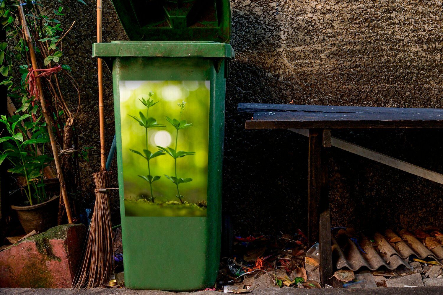 Sticker, St), Lande auf Abfalbehälter dem Container, MuchoWow Waldmeister (1 Mülltonne, Wandsticker Mülleimer-aufkleber,