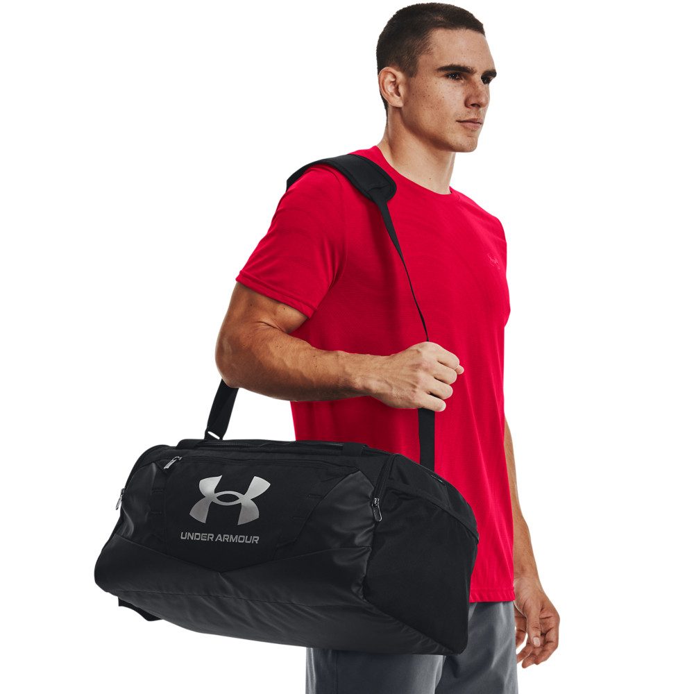 Under Armour® Sporttasche UA UNDENIABLE 5.0 DUFFLE SM, mit großen belüfteten Fächern, mit Zip-Taschen und Innenfächern