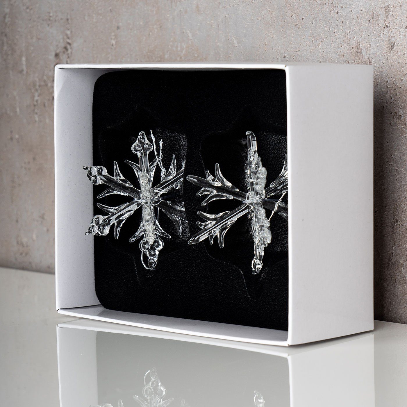 Levandeo® Christbaumschmuck, 5x6cm 2 Anhänger Deko 2x Variante Winterdeko Schneeflocke Weihnachtsdeko Glas