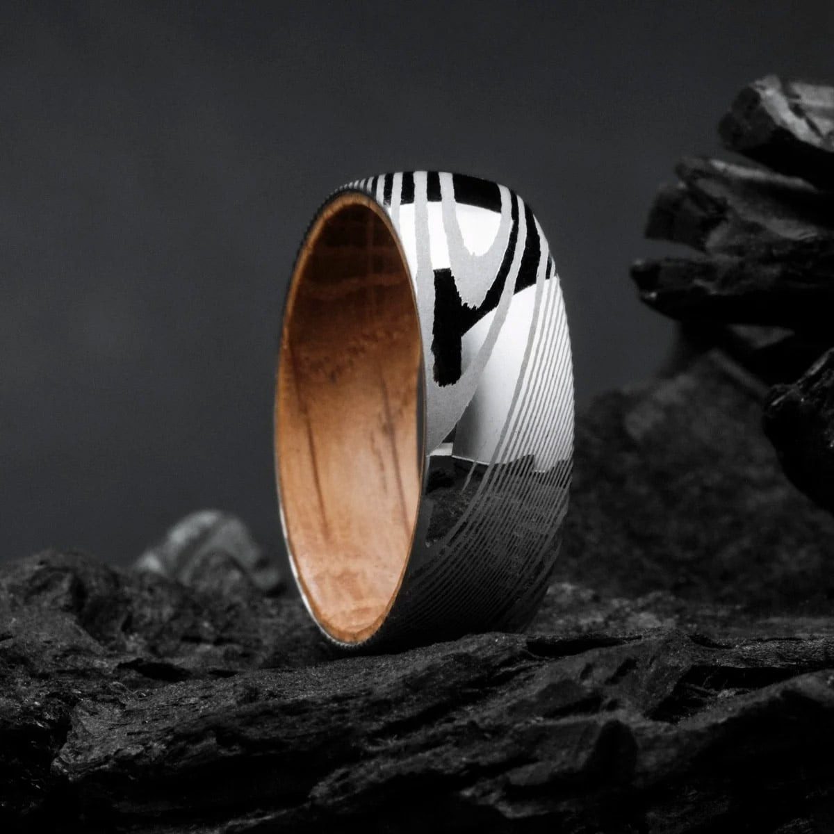 Holzkern Fingerring Herren-Edelstahl Sumo Eiche/Damast