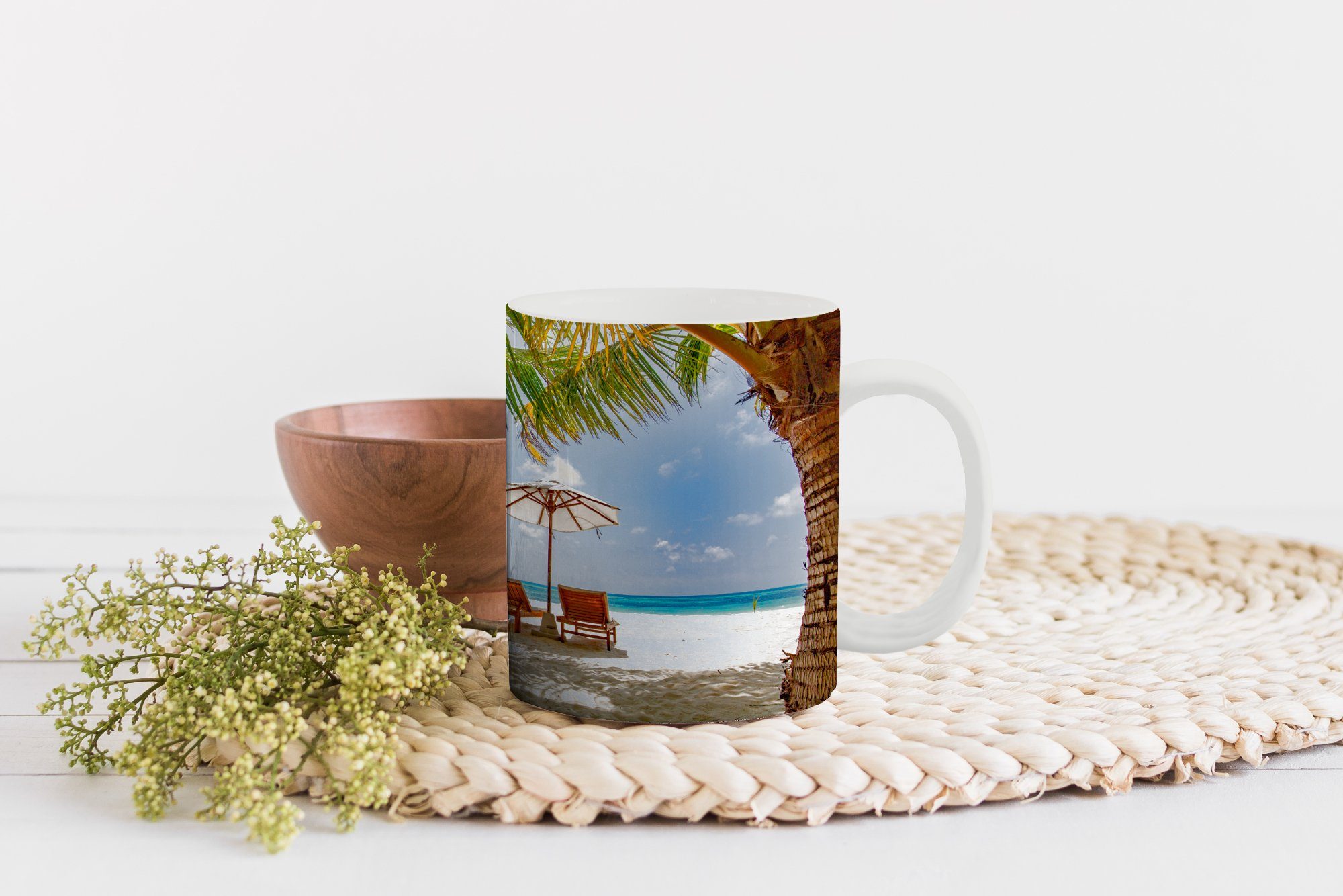 MuchoWow Tasse Strand Kaffeetassen, Teetasse, - Teetasse, Strandkorb Geschenk Becher, Keramik, Sonnenschirm, 