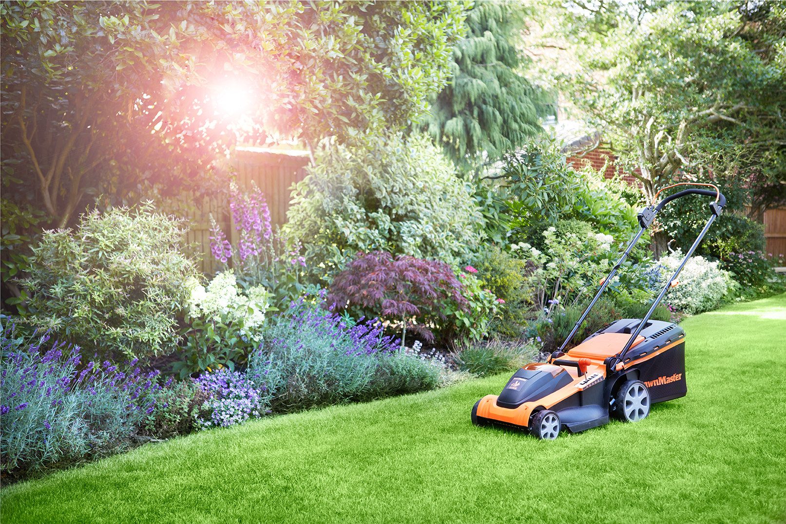 Lawnmaster Akkurasenmäher 6-Stufige Schnitthöhenverstellung (22-72mm), 41cm günstig online kaufen
