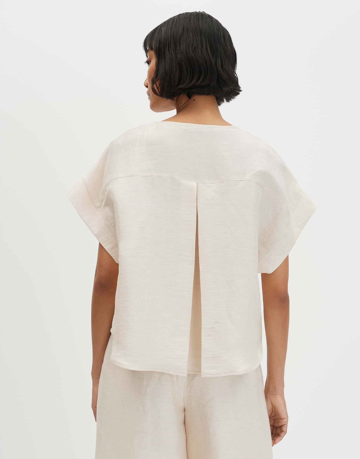someday Kurzarmbluse Kragenlose Bluse aus Leinen Mix Loose Fit Kellerfalte und Knopfleiste für Alltag