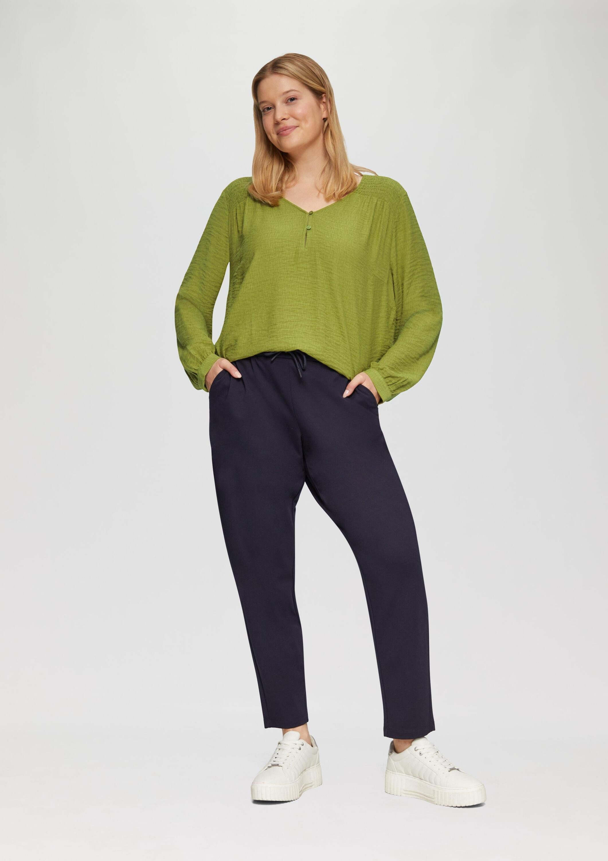 s.Oliver Langarmbluse Bluse Strukturierte Bluse aus Viskosemix mit Smok Detail