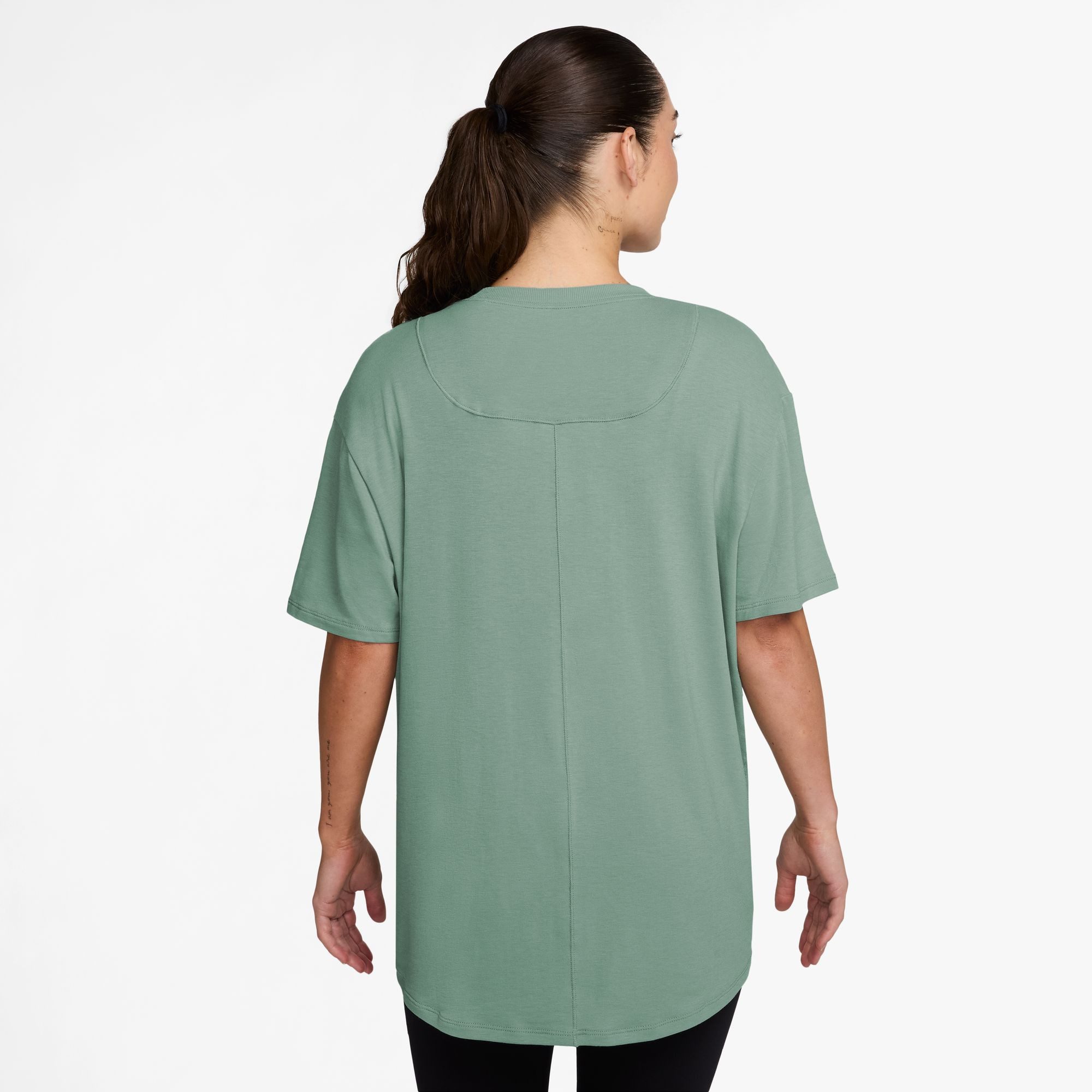 Nike T-Shirt W NK ONE RELAXED DF SS TOP Kurzarm-Design, mit Rundhalsausschnitt, aus Jersey, gerader Abschluss