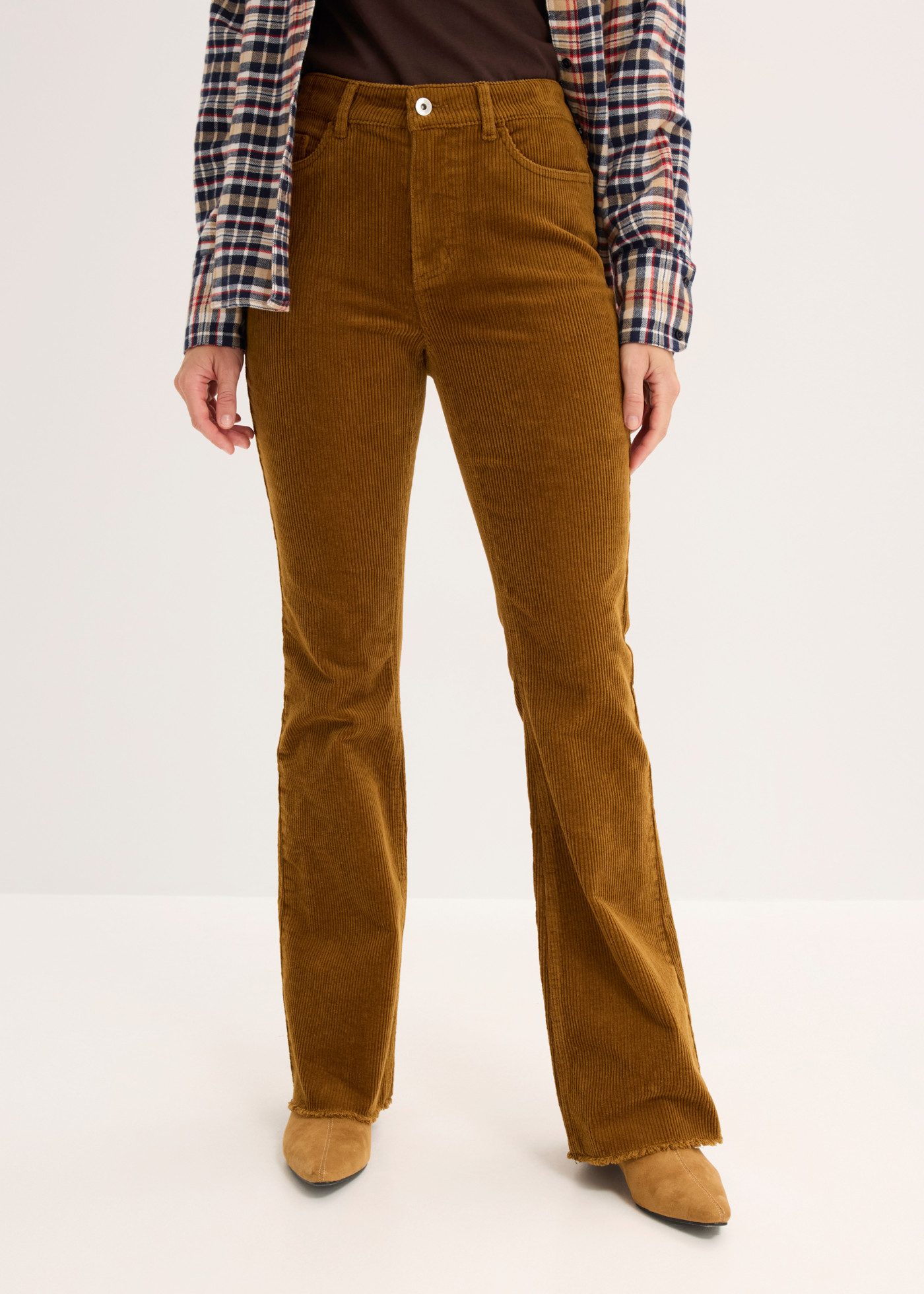 bonprix Stoffhose mit ausgestelltem Bein, in Cord-Design