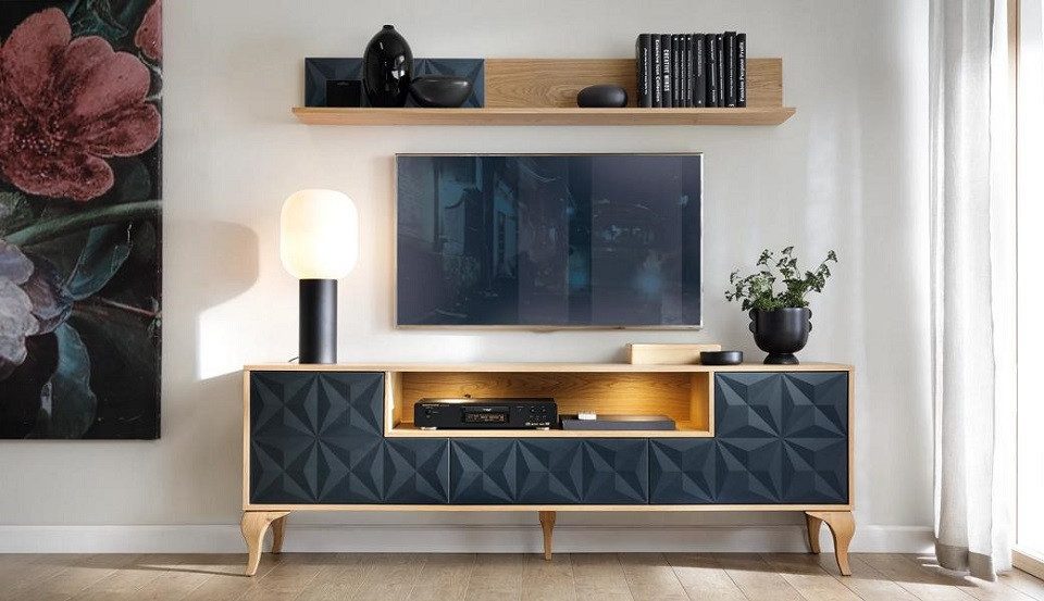 Wohnwand Luxuriöses TV-Lowboard aus Holz mit elegantem Wandregal