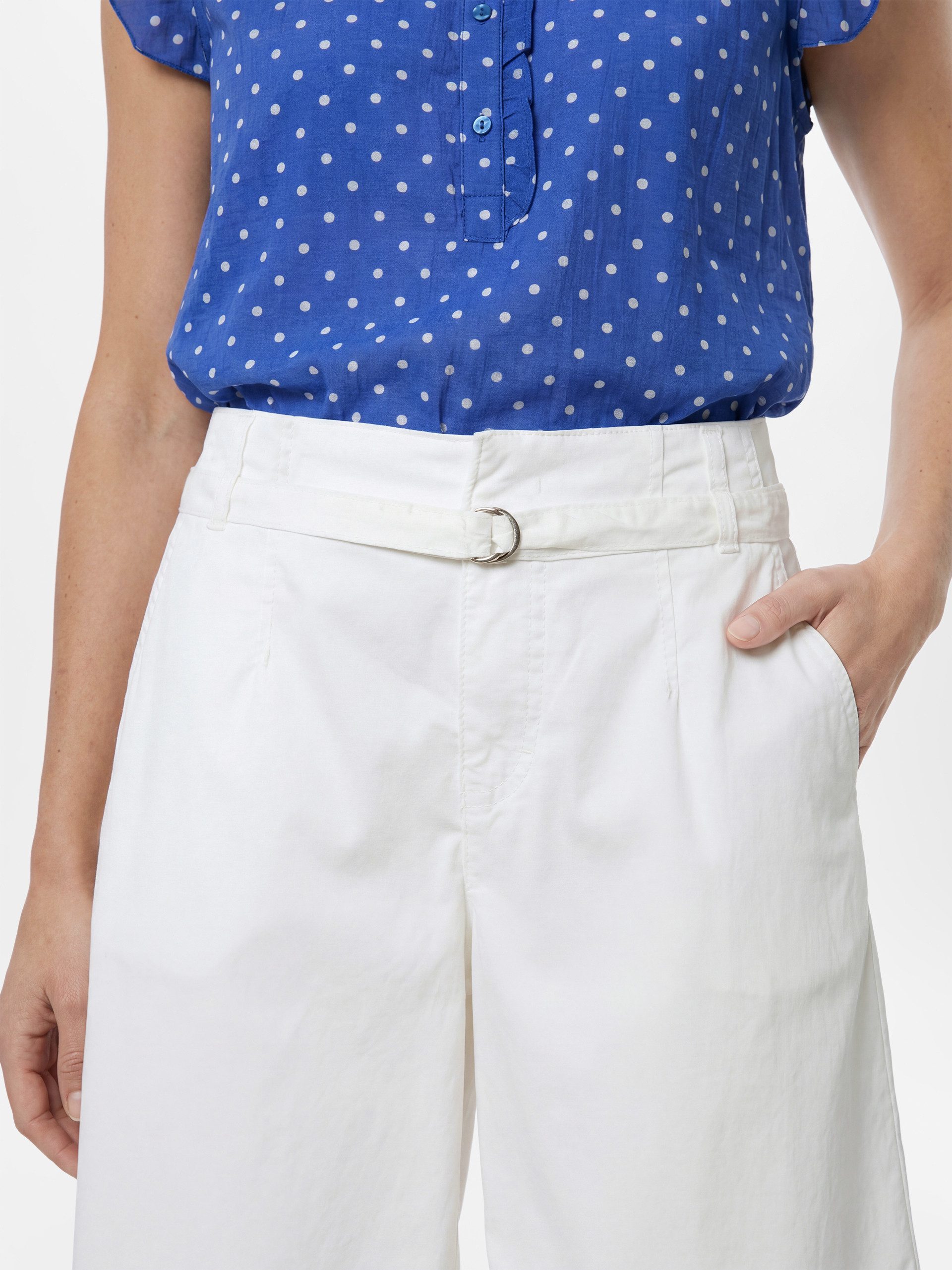 TONI Shorts Liv