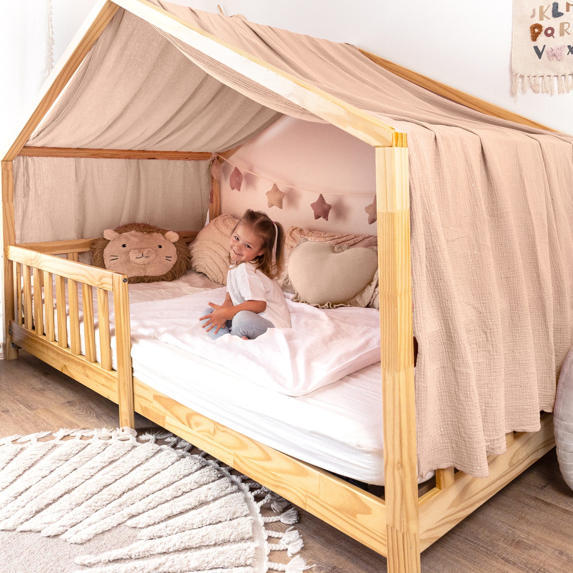 lilimaus Betthimmel Himmel für Hausbett Gold aus Musselin - 320, 360 oder 420 cm (1-tlg), feine Goldsterne überm Hausbett - zauberhafter Rückzugsort