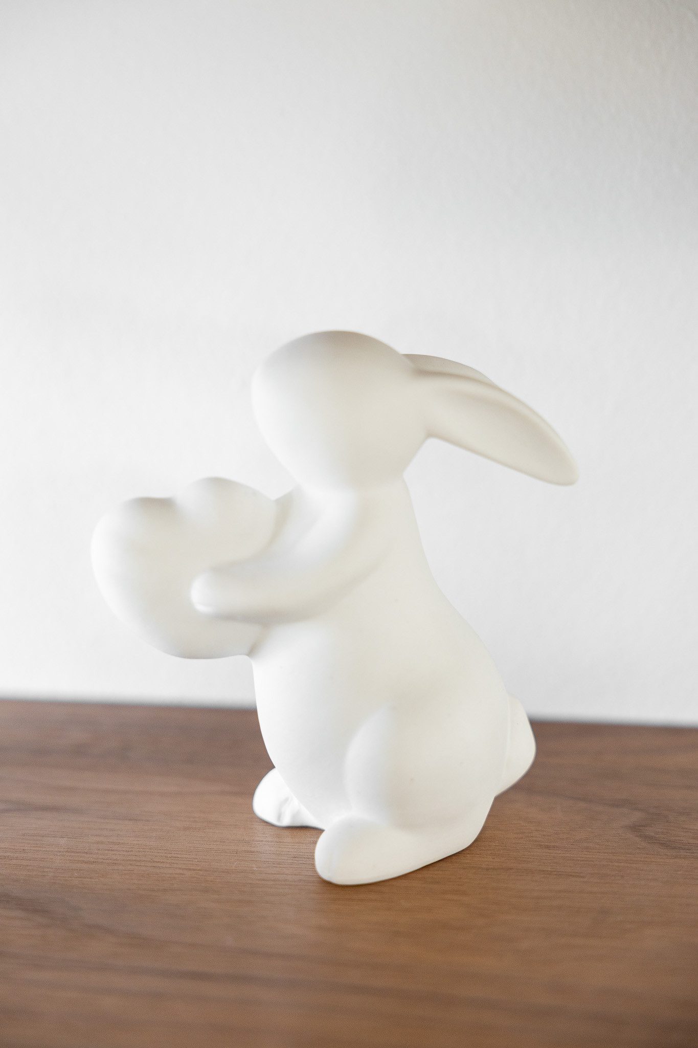 Storefactory Osterfigur Hase Amelia – Weiße Keramik-Figur für Osterdeko & Frühling