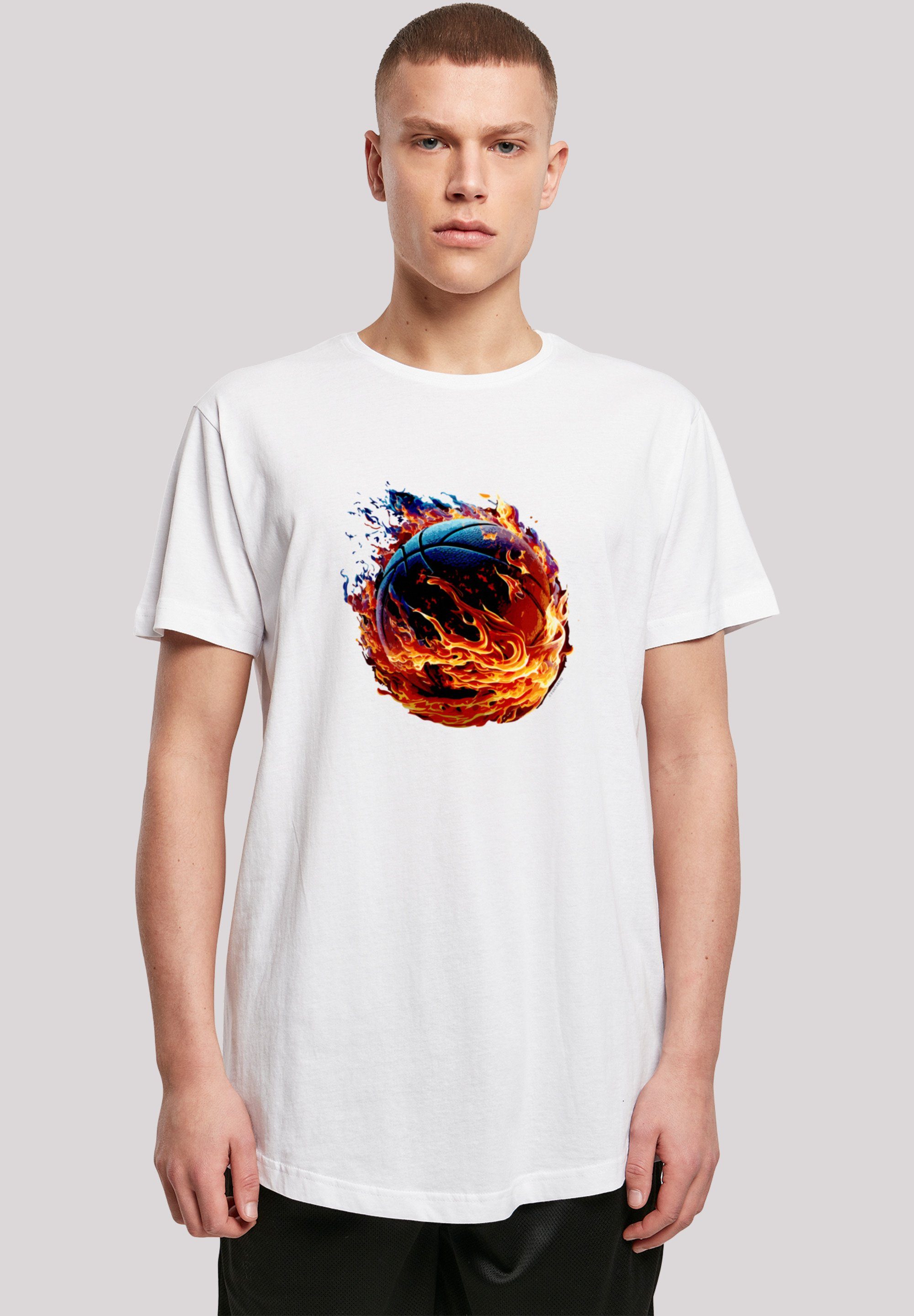 180 Print, Das Model M groß LONG Größe trägt On cm und T-Shirt ist Sport F4NT4STIC Fire Basketball