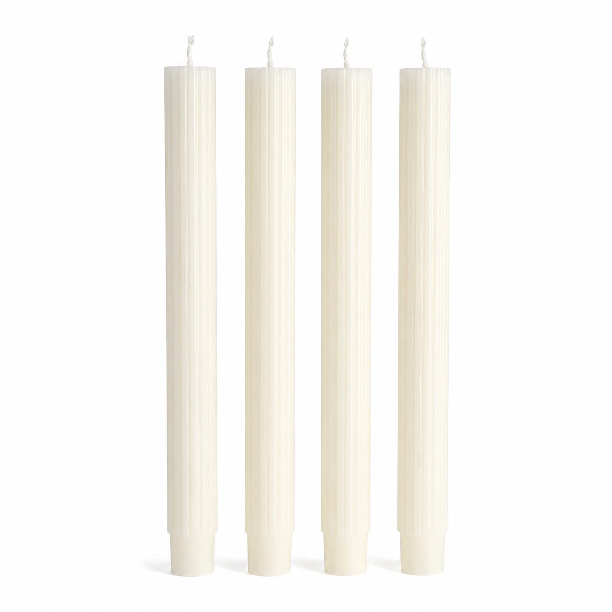 BOLTZE Tafelkerze Stabkerzen Klassik Creme-Weiß 4er-Set mit Rillen 25 cm