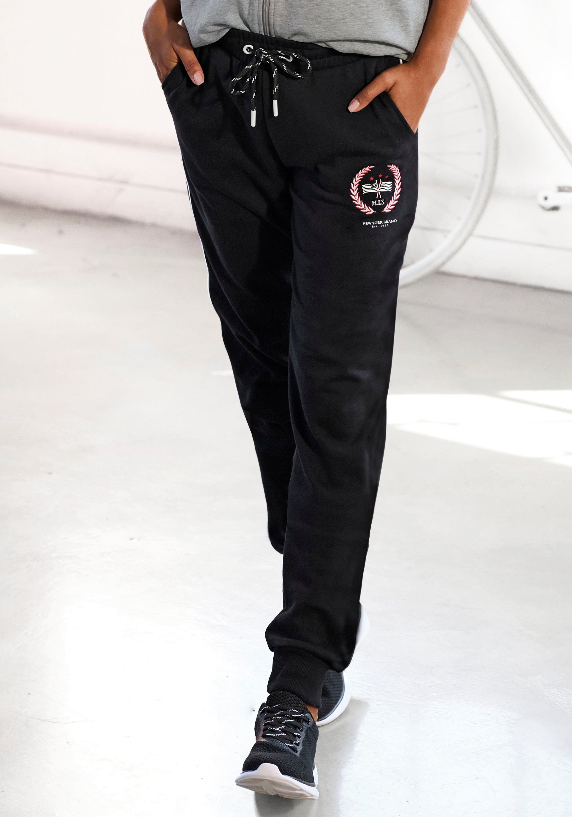 H.I.S Sweatpants -Loungehose mit Logostickerei und Print, Loungeanzug