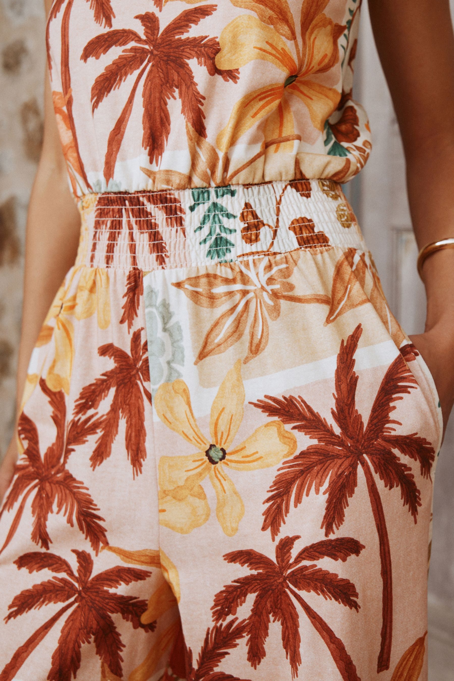 Next Jumpsuit Jersey-Jumpsuit mit weitem Bein, Kurzgröße (1-tlg)