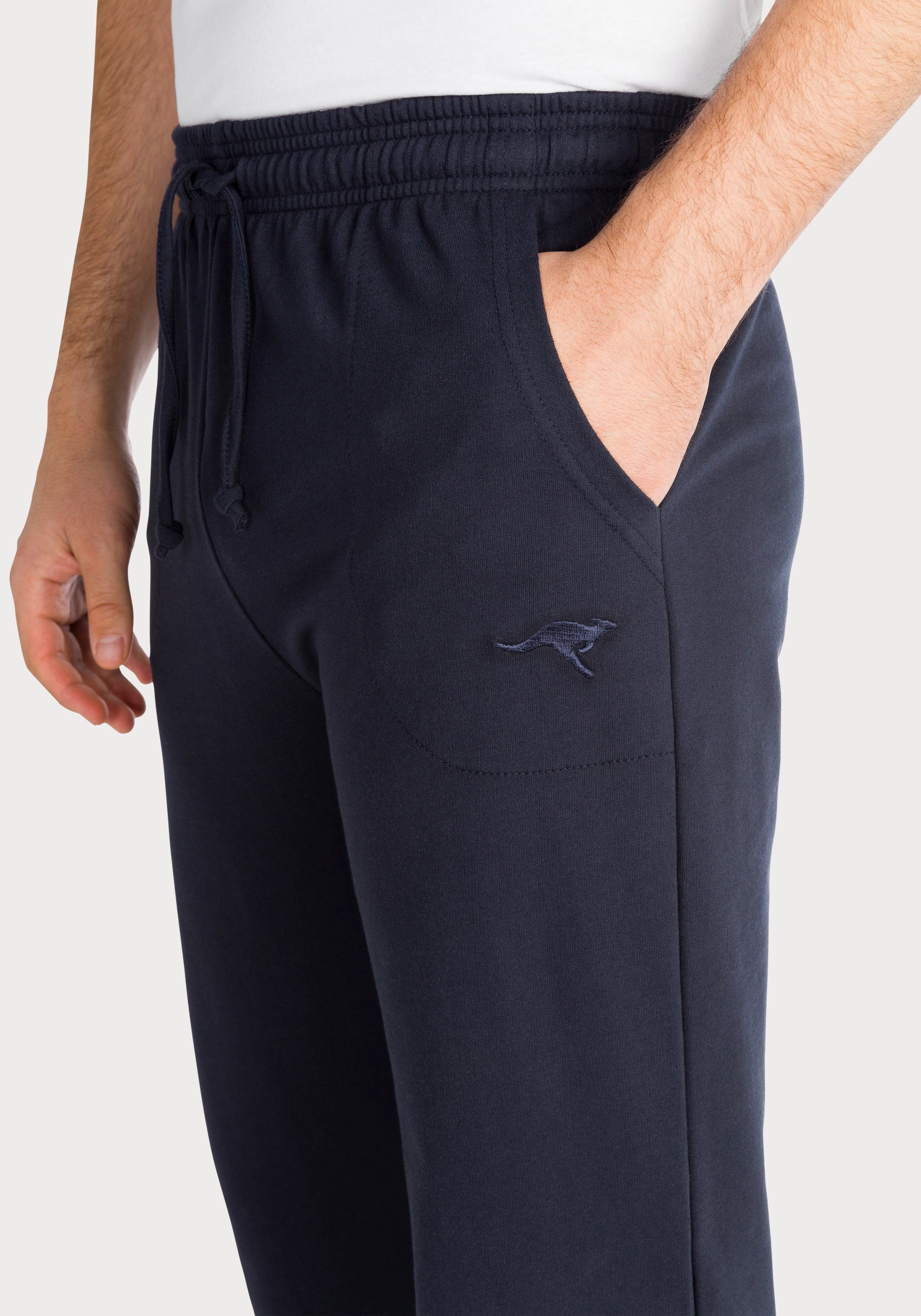 KangaROOS Sweathose Jogginghose in legerer Weite