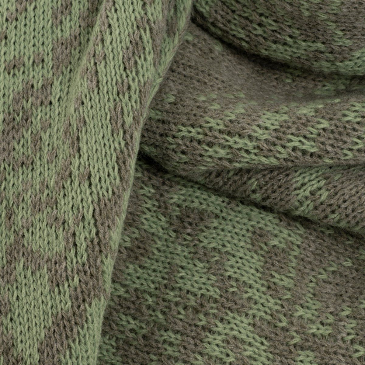 Knit Factory Strickschal Lea Dreiecksschal Urban Green Sage Green 190x85 cm Mix, (Set, 1-St. Spar-Set), Schal Damen Herren set loop tücher schals winter Strick Mode herbst