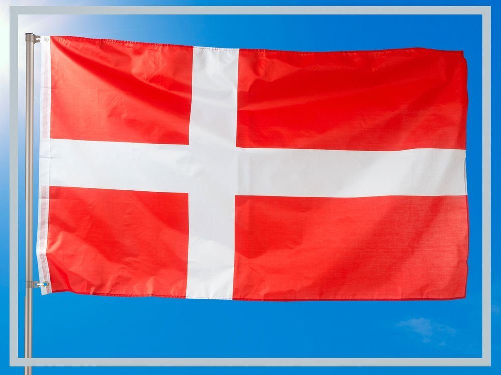 Dänemark Flagge – 90 X 150 Cm, Aus 100% Polyester, Mit 2 Metallösen, Wetterfest & UV-beständig