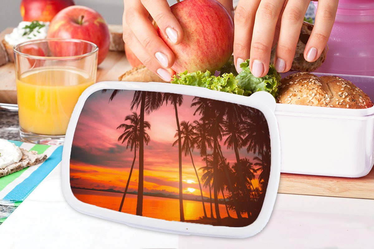 Lunchbox - Erwachsene, Palme Mädchen und Jungs Meer - weiß für - Kunststoff, (2-tlg), Brotbox Kinder Brotdose, Sonnenuntergang MuchoWow Strand für und Silhouette, -