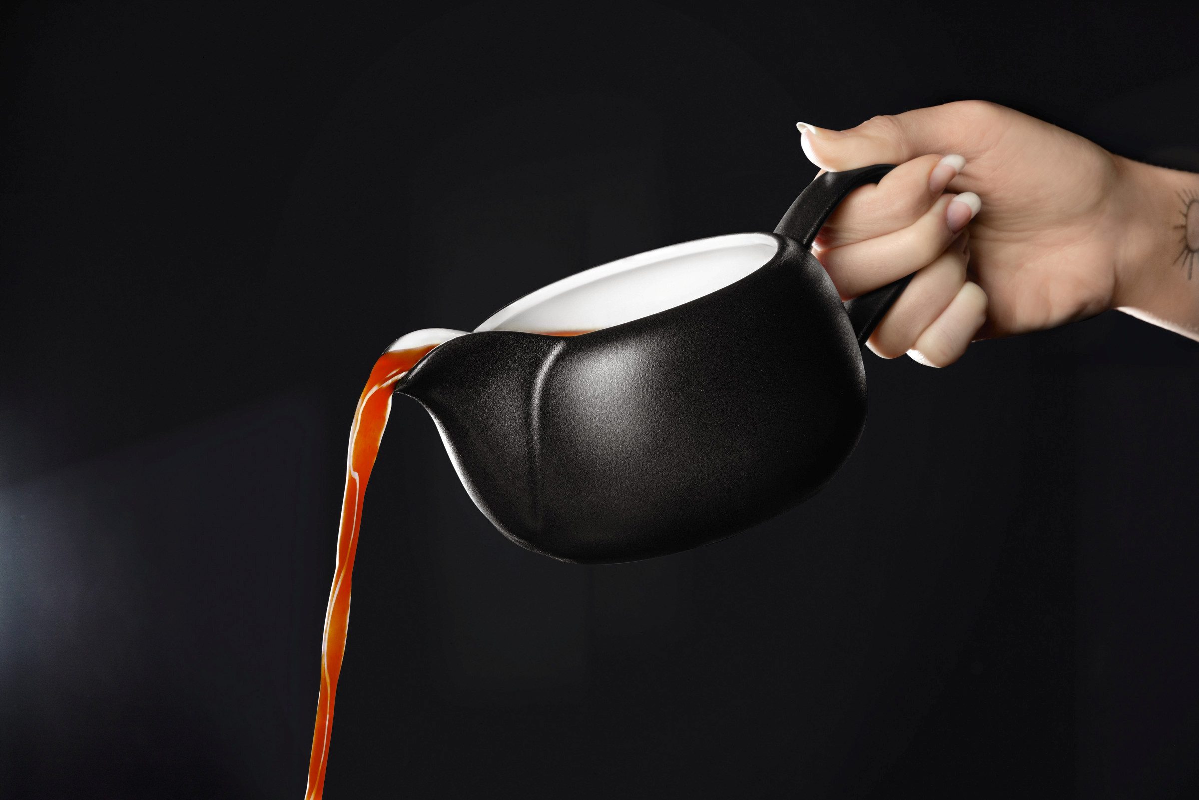 Seltmann Weiden Sauciere Liberty - Velvet Black, Porzellan, (1-tlg), Soßenkännchen, 0,60 l