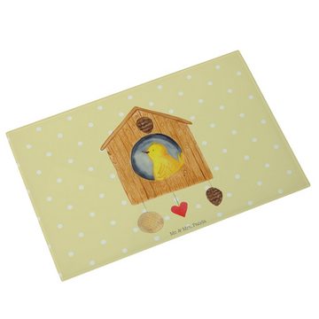 Mr. & Mrs. Panda Servierbrett Vogel Haus - Gelb Pastell - Geschenk, Schneidebrett, lustige Sprüche, Premium Glas, (1-St), Gravierte Motive