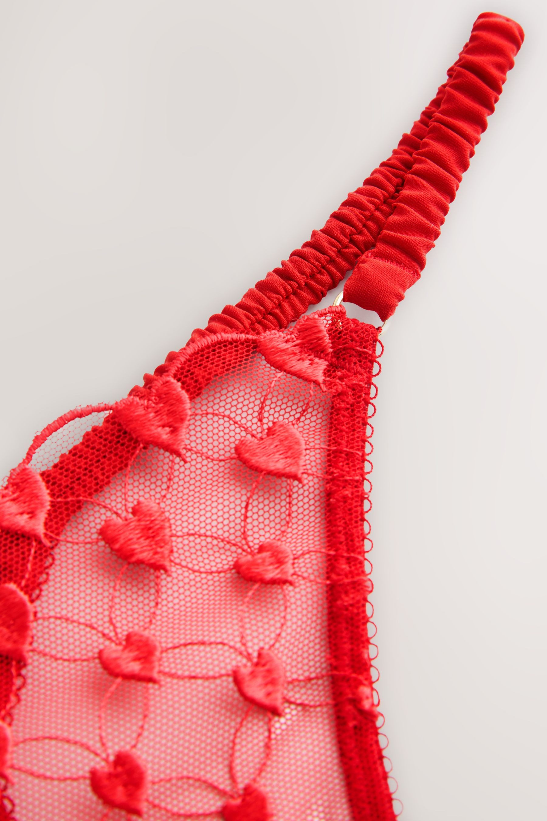 Next String Premium-Tanga mit Herzstickerei (1-St) – Bild 4 von 5