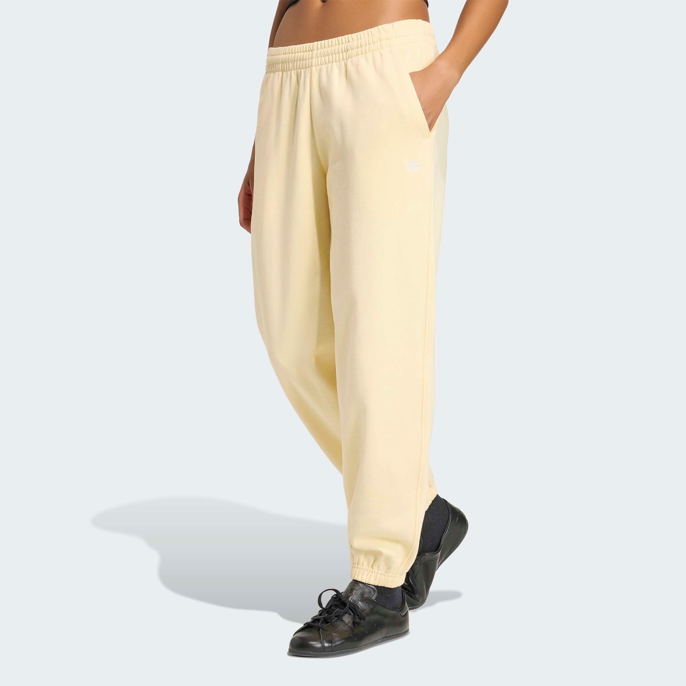 adidas Originals Sporthose ESSENTIALS FRENCH TERRY mit Baumwolle, normale Weite
