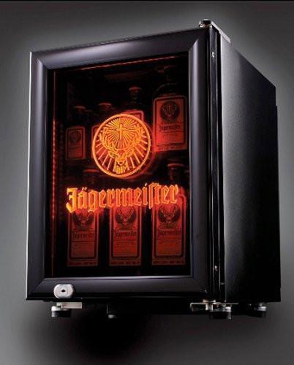 Jägermeister Gläser-Set Jägermeister Mini Freezer Kühlschrank Gefrierschrank 21 Liter