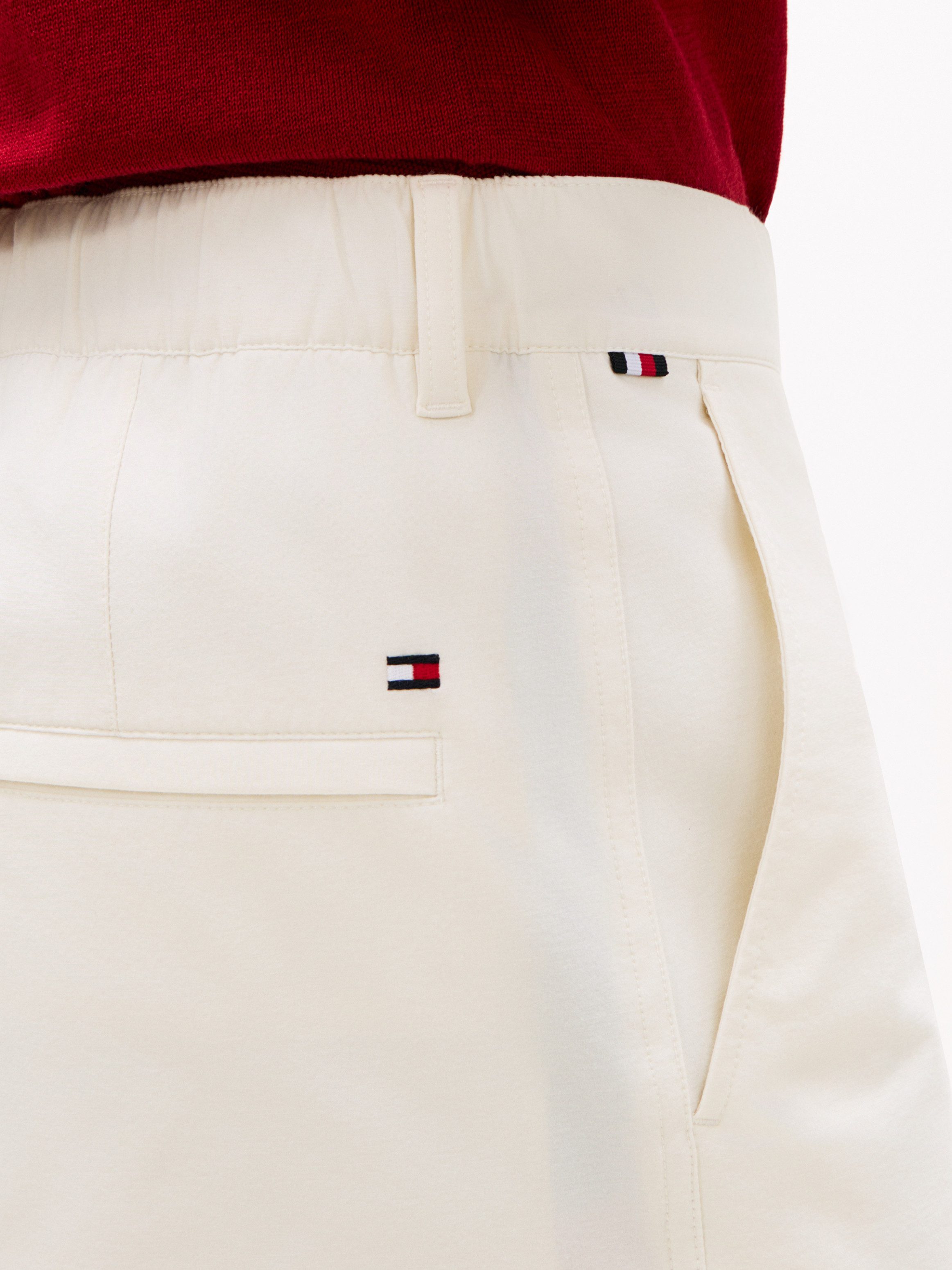 Tommy Hilfiger Chinoshorts DOVER mit Flag-Stickerei